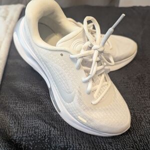 Nike Women’s White Athletic Running Sneakers